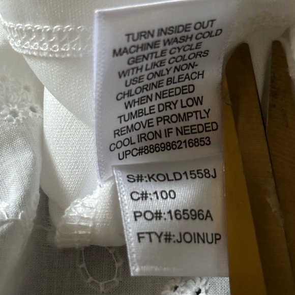 🥰 Juniors' Live To Be Spoiled Sleeveless Eyelet Faux Wrap Skater Dress, size L - Picture 9 of 10